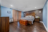 702 Wedgewood Circle, Bowling Green, KY 42103