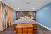 702 Wedgewood Circle, Bowling Green, KY 42103