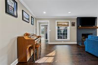 702 Wedgewood Circle, Bowling Green, KY 42103