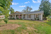 702 Wedgewood Circle, Bowling Green, KY 42103