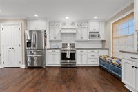 702 Wedgewood Circle, Bowling Green, KY 42103