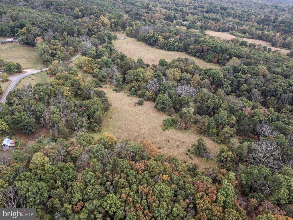 914 Plains Road, Paw Paw, WV 25434