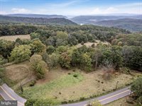 914 Plains Road, Paw Paw, WV 25434