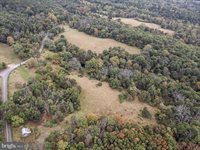 914 Plains Road, Paw Paw, WV 25434