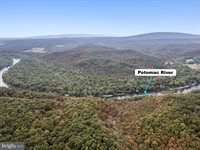 914 Plains Road, Paw Paw, WV 25434