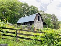 914 Plains Road, Paw Paw, WV 25434