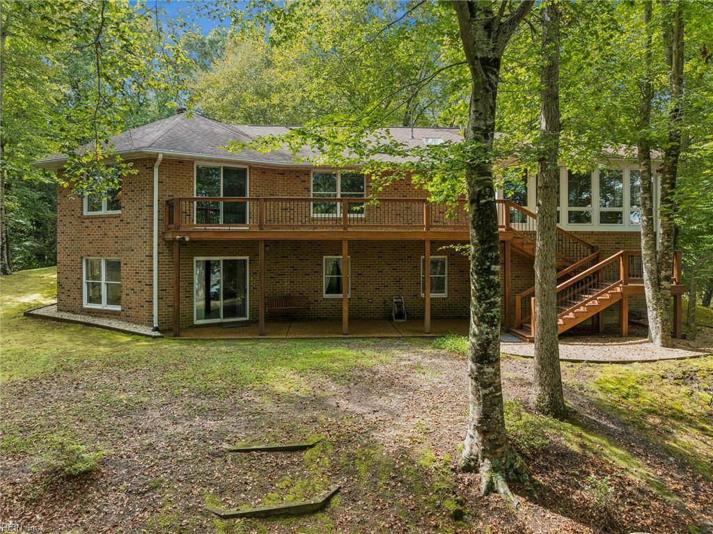 8038 Boxwood Lane, Gloucester, VA 23061