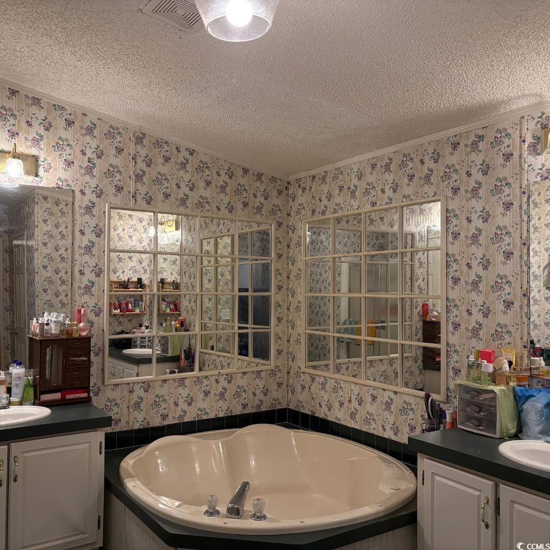 2569 Hollywood Ln., Conway, SC 29526