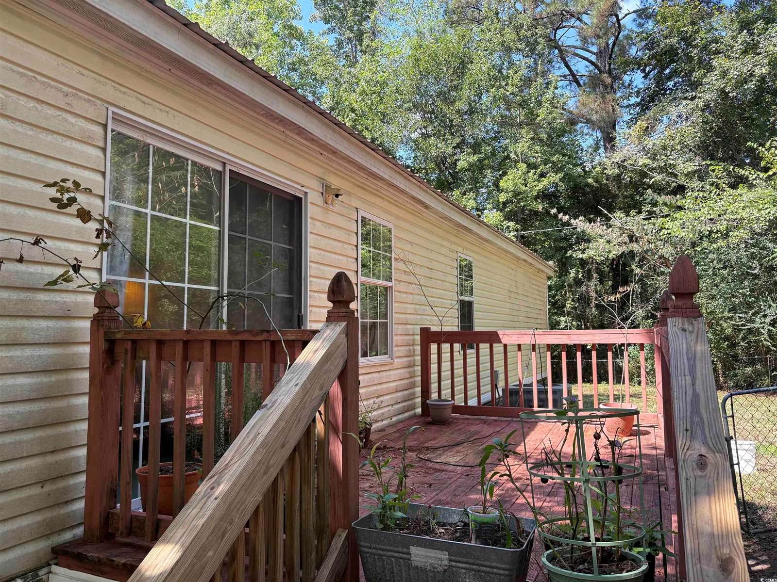 2569 Hollywood Ln., Conway, SC 29526