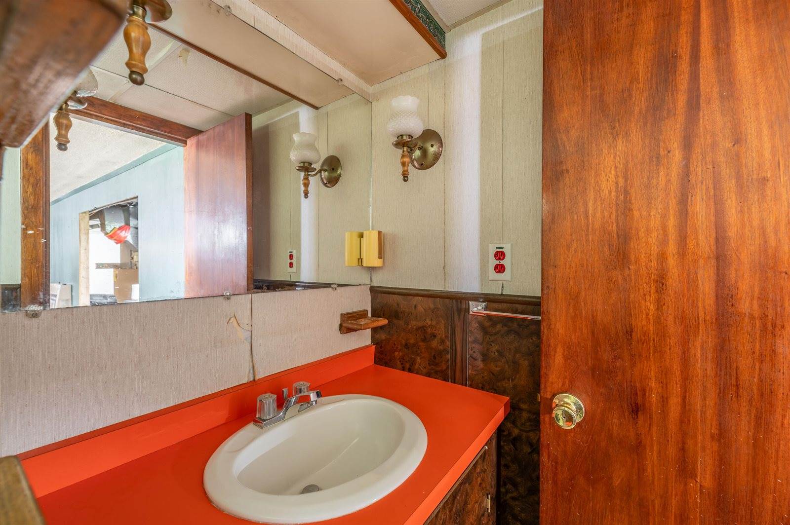 49 Perry Road, Hampden, ME 04444