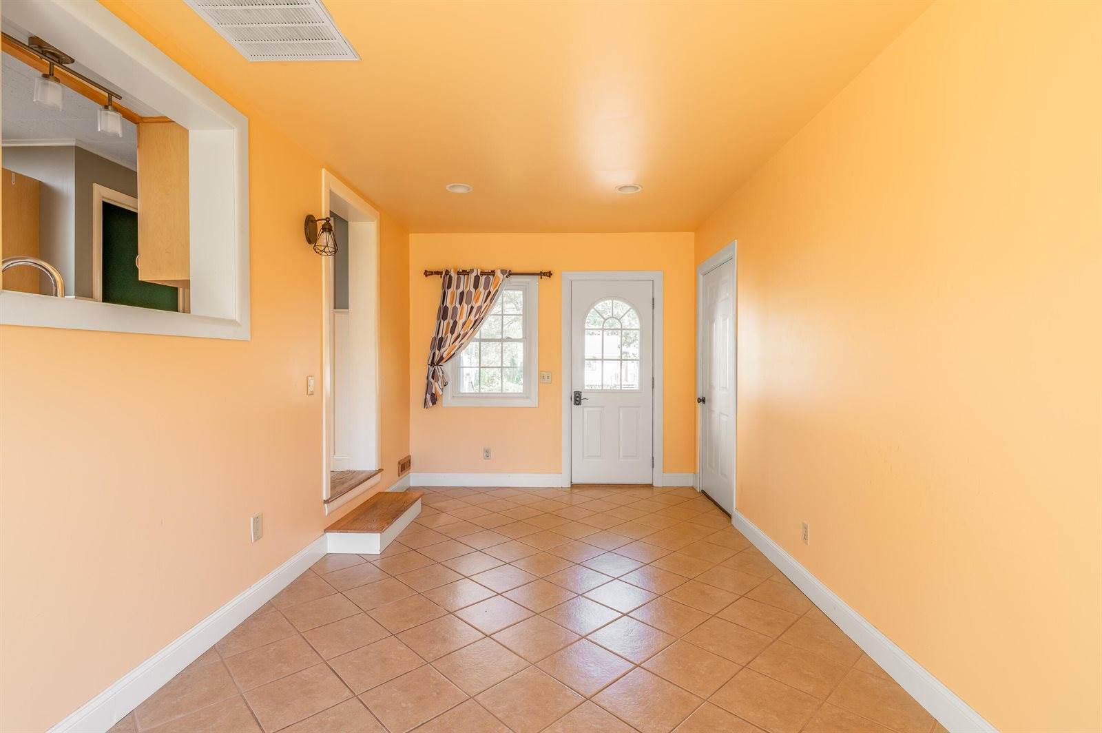 49 Perry Road, Hampden, ME 04444