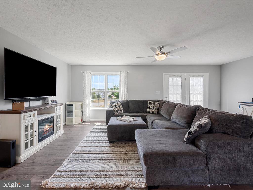 204 Wallace Avenue, Inwood, WV 25428