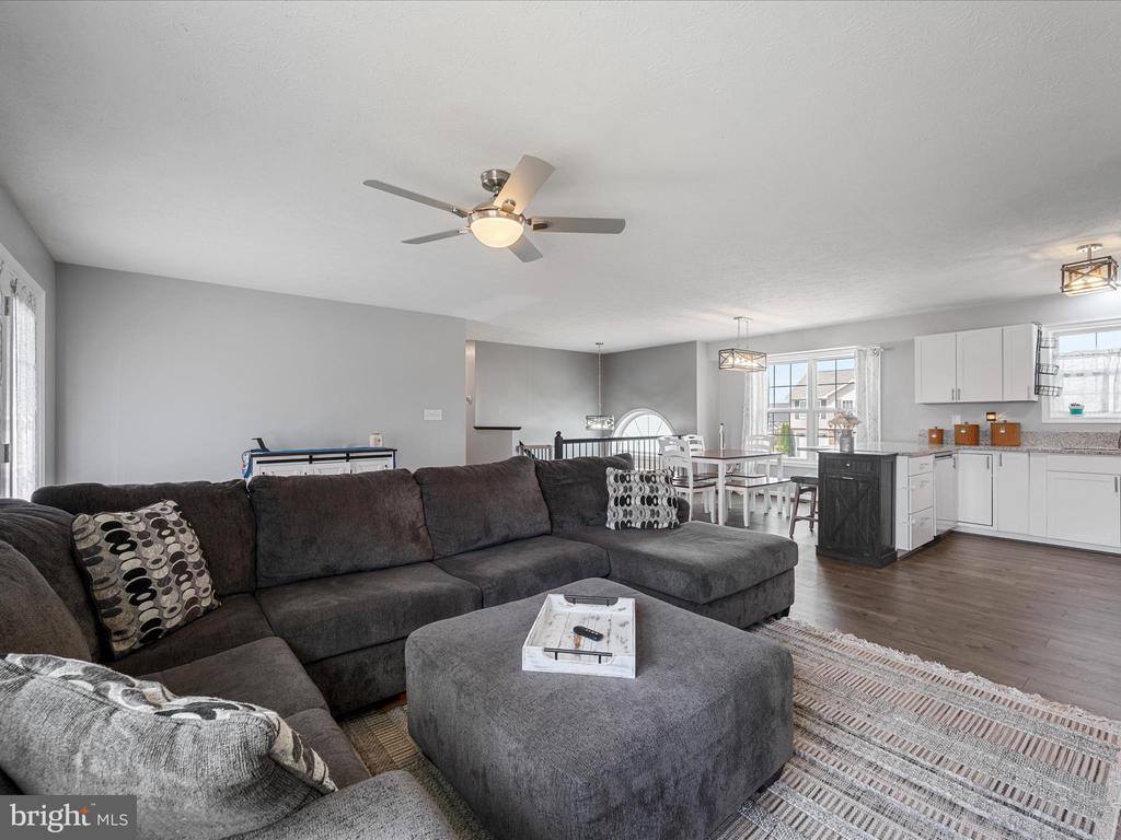 204 Wallace Avenue, Inwood, WV 25428