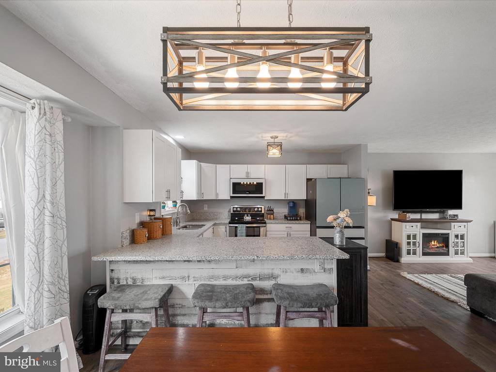 204 Wallace Avenue, Inwood, WV 25428