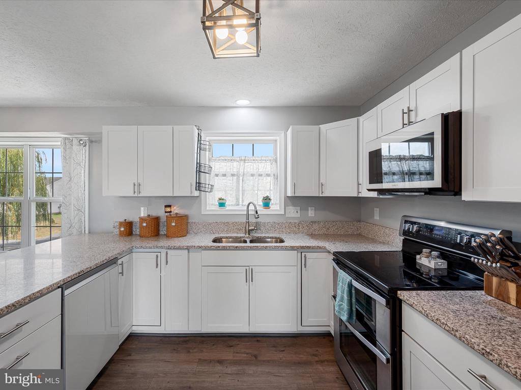 204 Wallace Avenue, Inwood, WV 25428