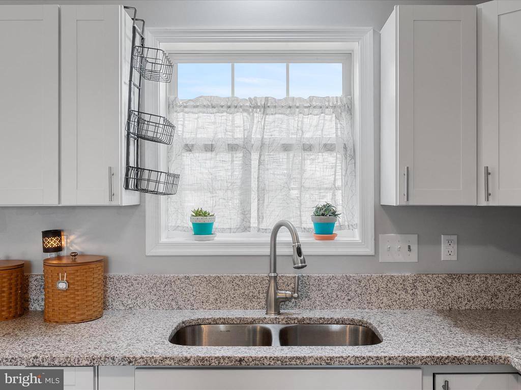 204 Wallace Avenue, Inwood, WV 25428