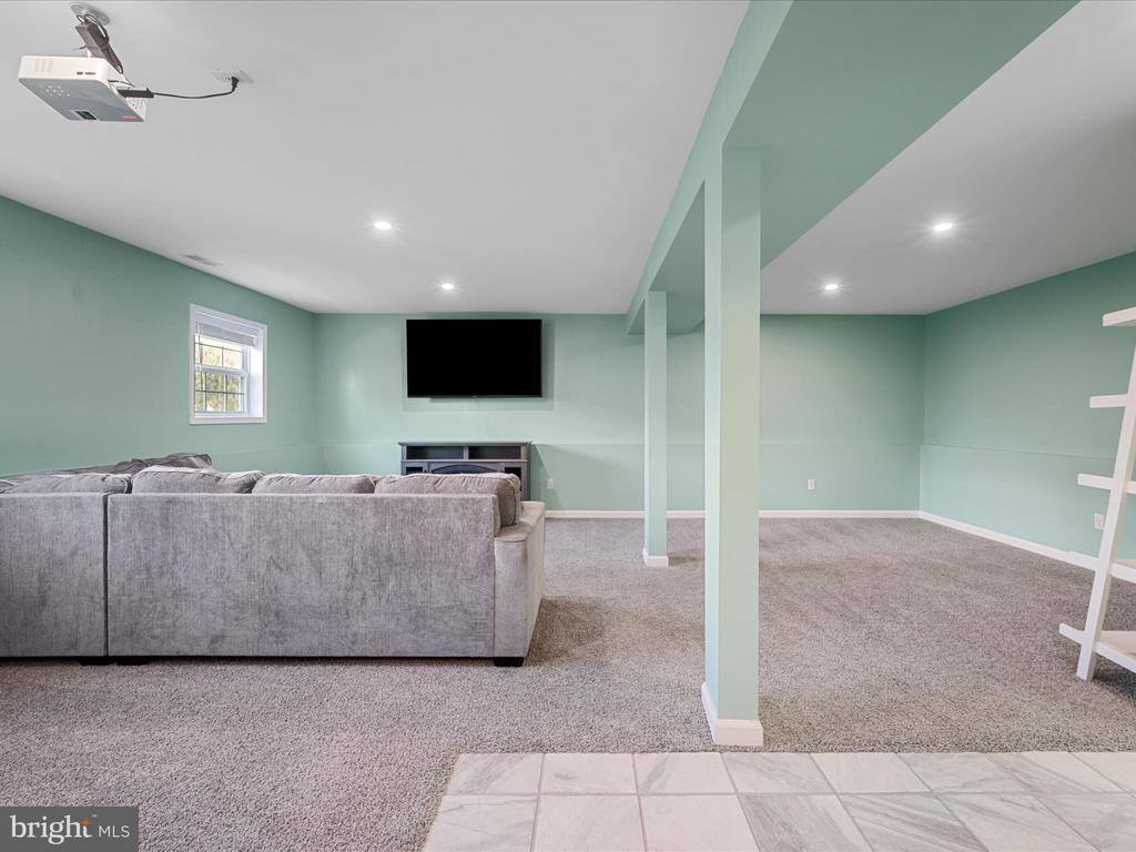 204 Wallace Avenue, Inwood, WV 25428