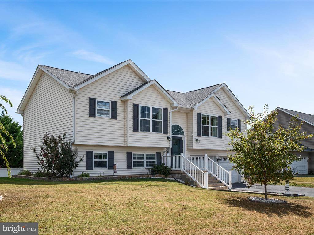 204 Wallace Avenue, Inwood, WV 25428