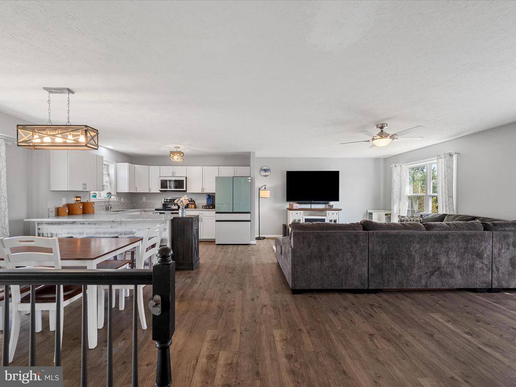 204 Wallace Avenue, Inwood, WV 25428