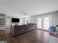 204 Wallace Avenue, Inwood, WV 25428