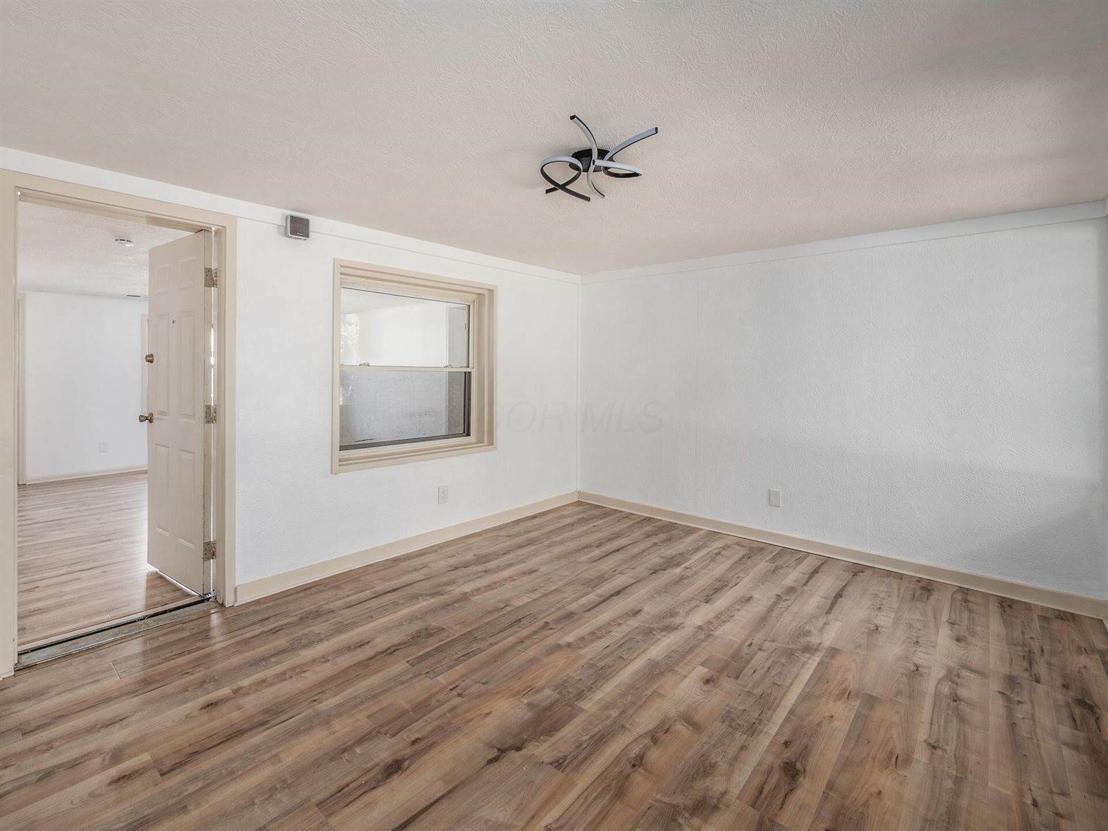 963 Erickson Avenue, Columbus, OH 43227