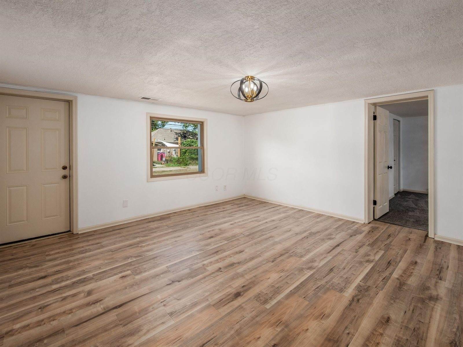 963 Erickson Avenue, Columbus, OH 43227