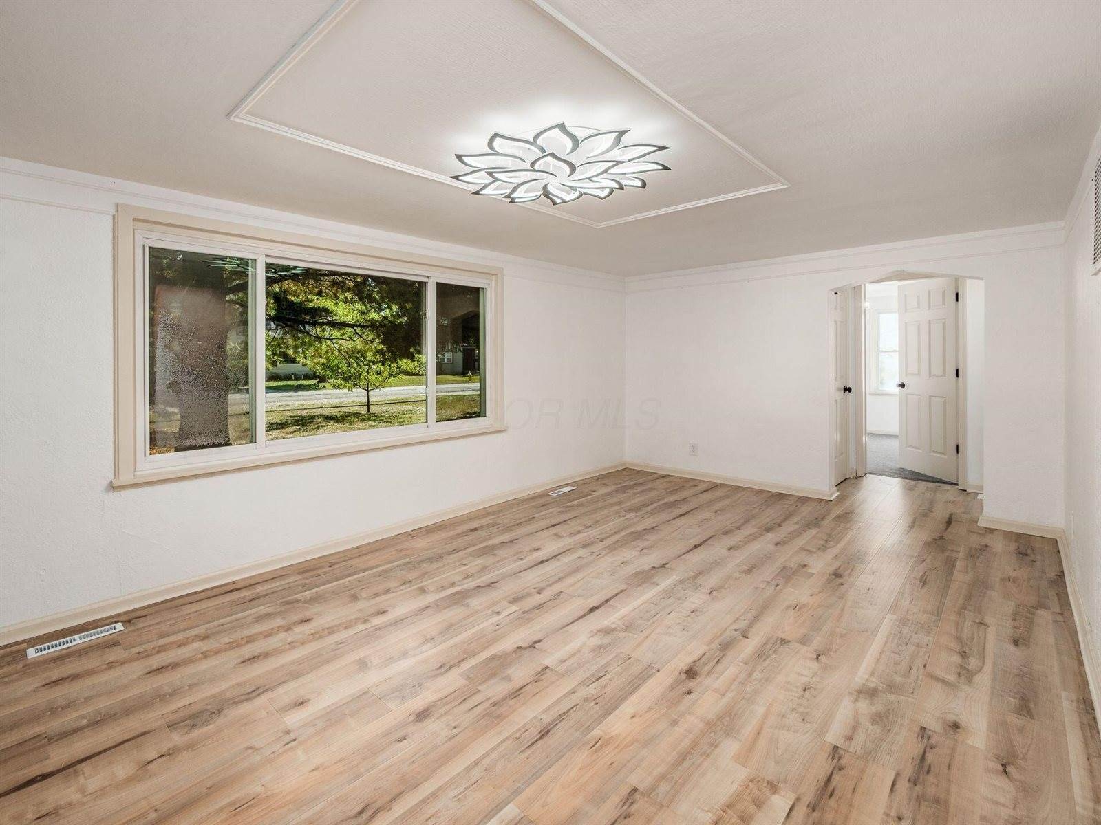 963 Erickson Avenue, Columbus, OH 43227