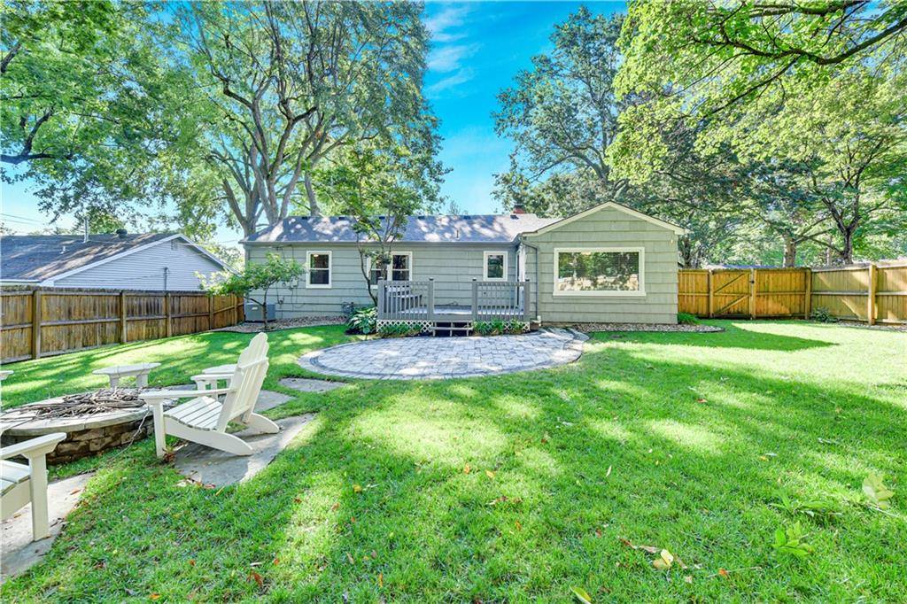 4804 West 76th Street, Prairie Village, KS 66208