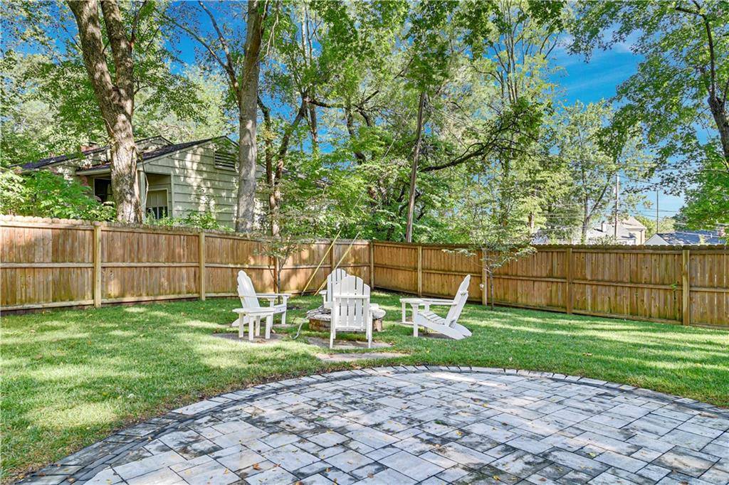 4804 West 76th Street, Prairie Village, KS 66208