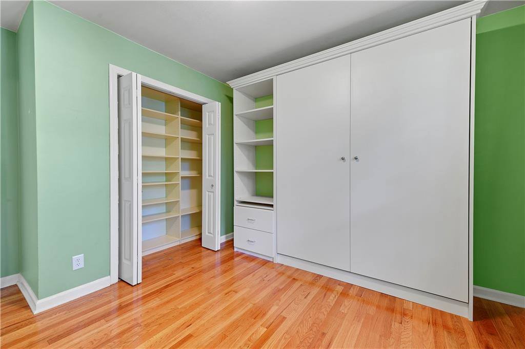 4804 West 76th Street, Prairie Village, KS 66208