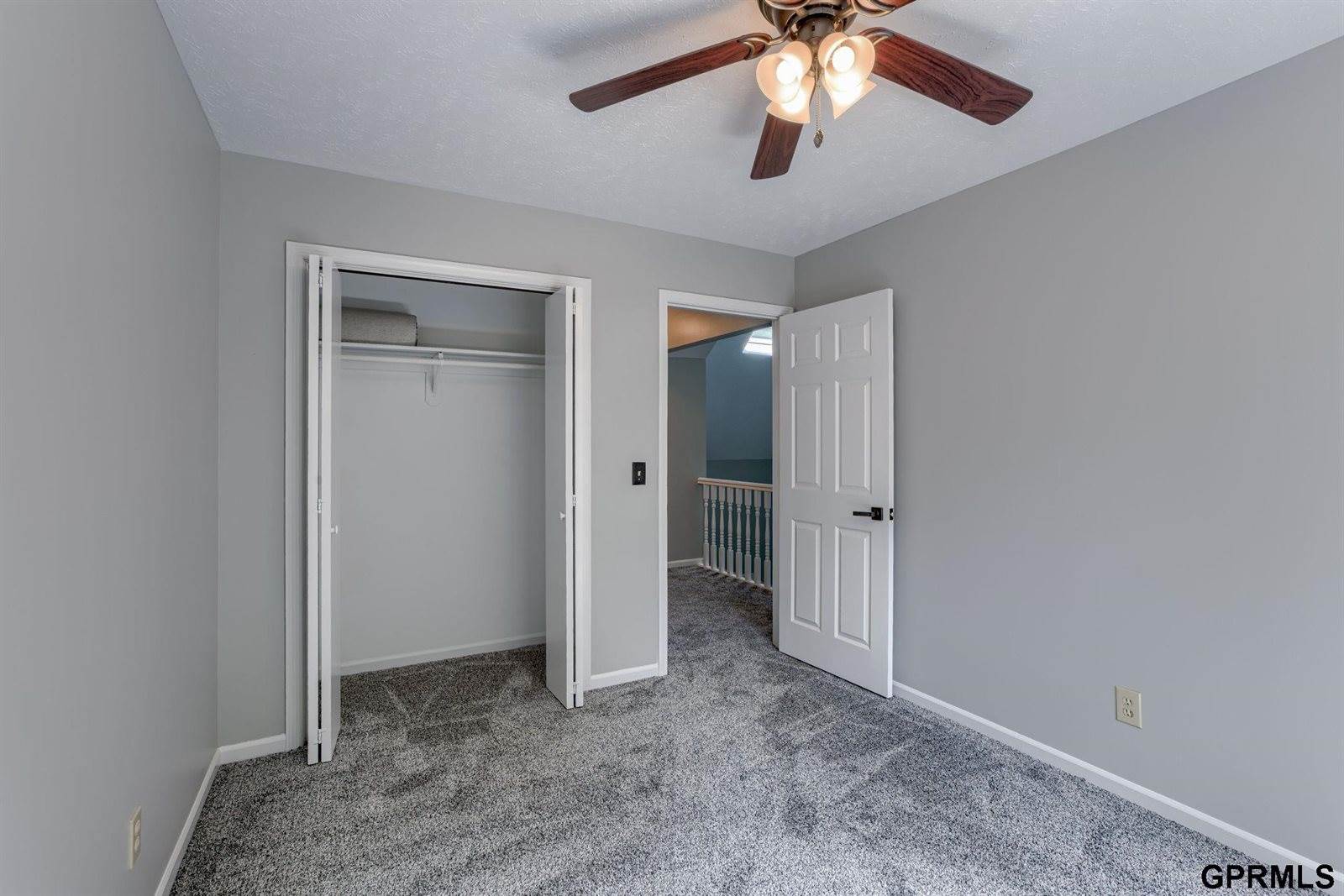 15747 Charles Street, Omaha, NE 68118