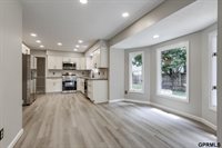 15747 Charles Street, Omaha, NE 68118