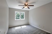 15747 Charles Street, Omaha, NE 68118