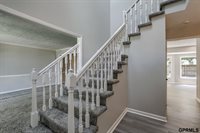 15747 Charles Street, Omaha, NE 68118