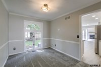 15747 Charles Street, Omaha, NE 68118