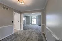 15747 Charles Street, Omaha, NE 68118