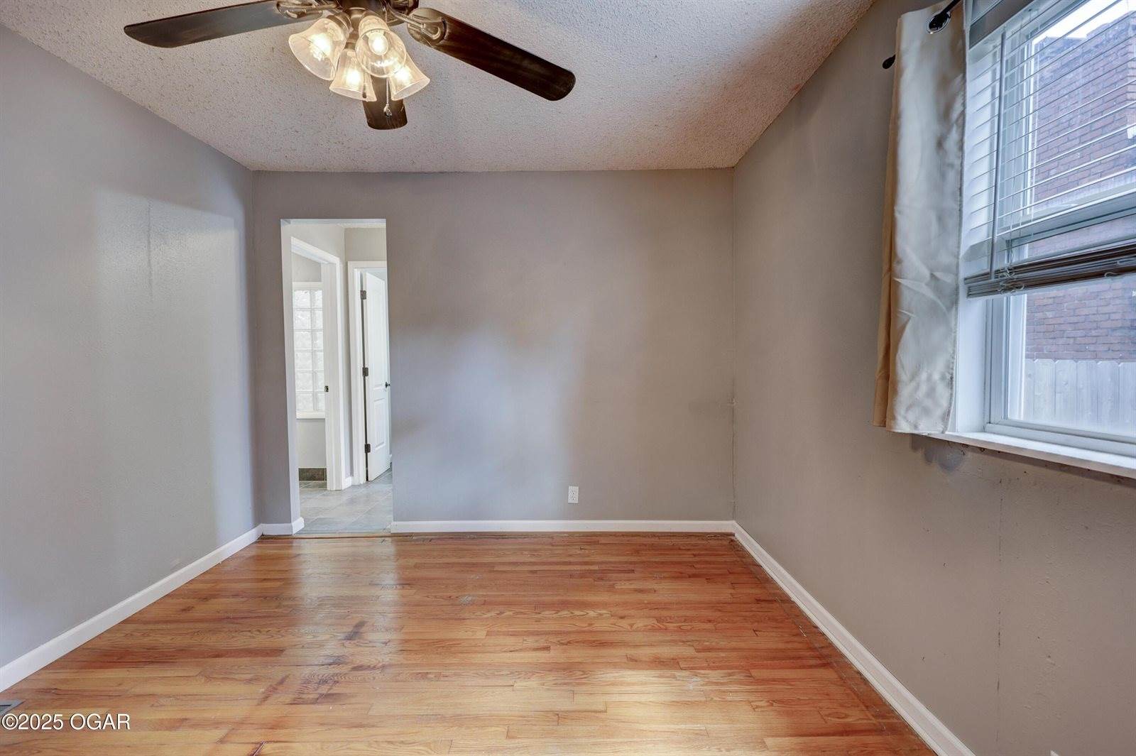 723 South Highland Avenue, Joplin, MO 64801