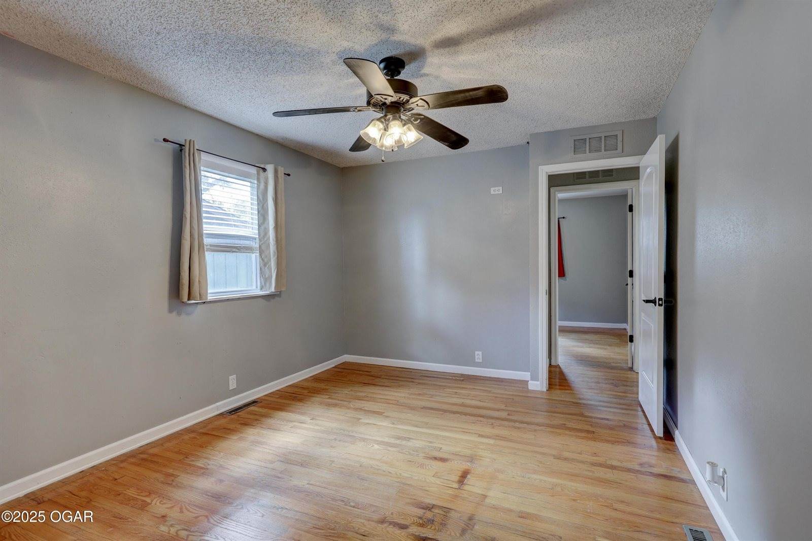 723 South Highland Avenue, Joplin, MO 64801