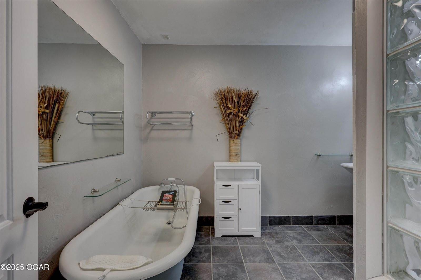 723 South Highland Avenue, Joplin, MO 64801