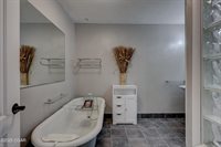 723 South Highland Avenue, Joplin, MO 64801