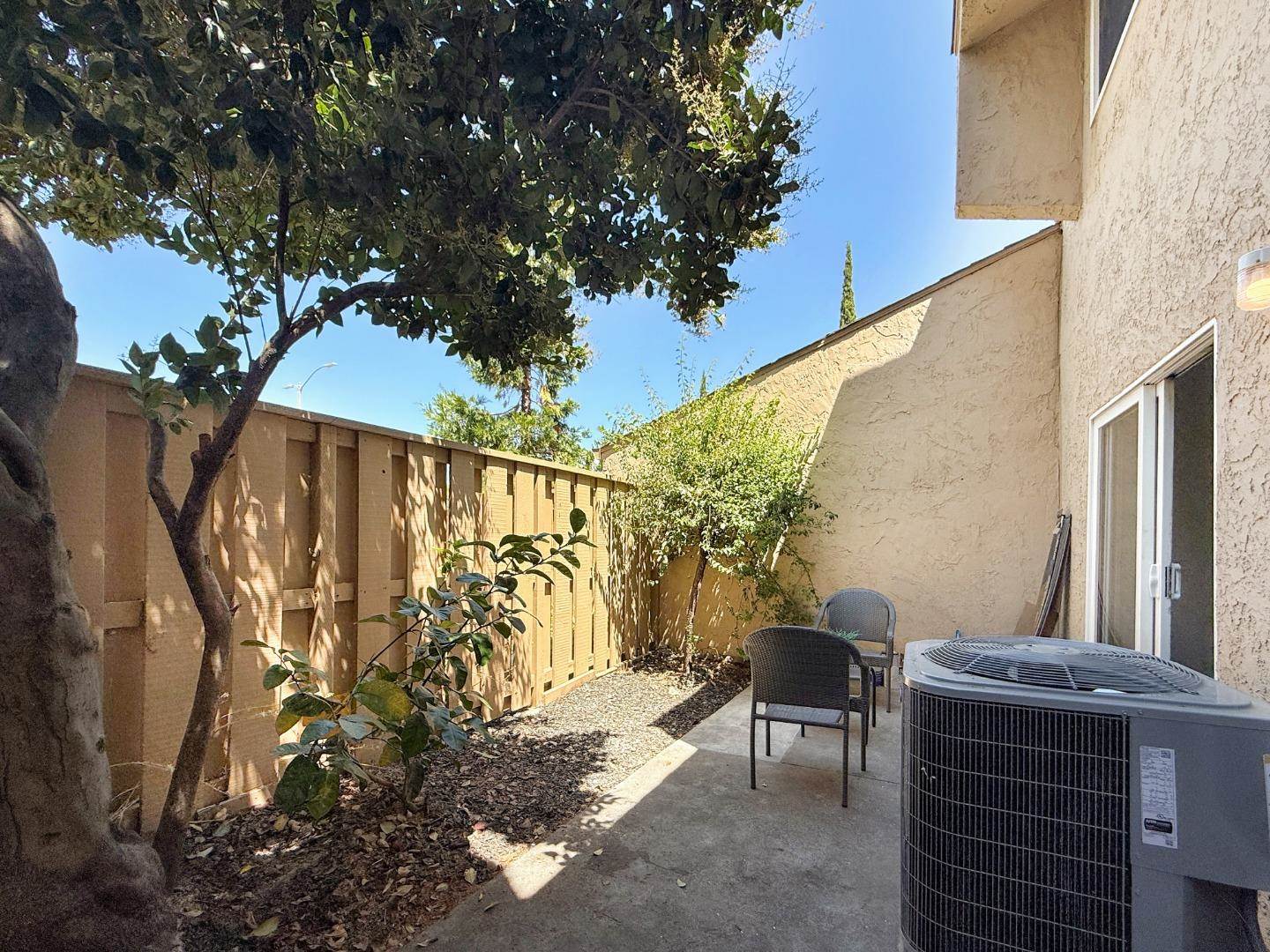 125 Connemara WAY 98, Sunnyvale, CA 94087