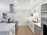 125 Connemara WAY 98, Sunnyvale, CA 94087