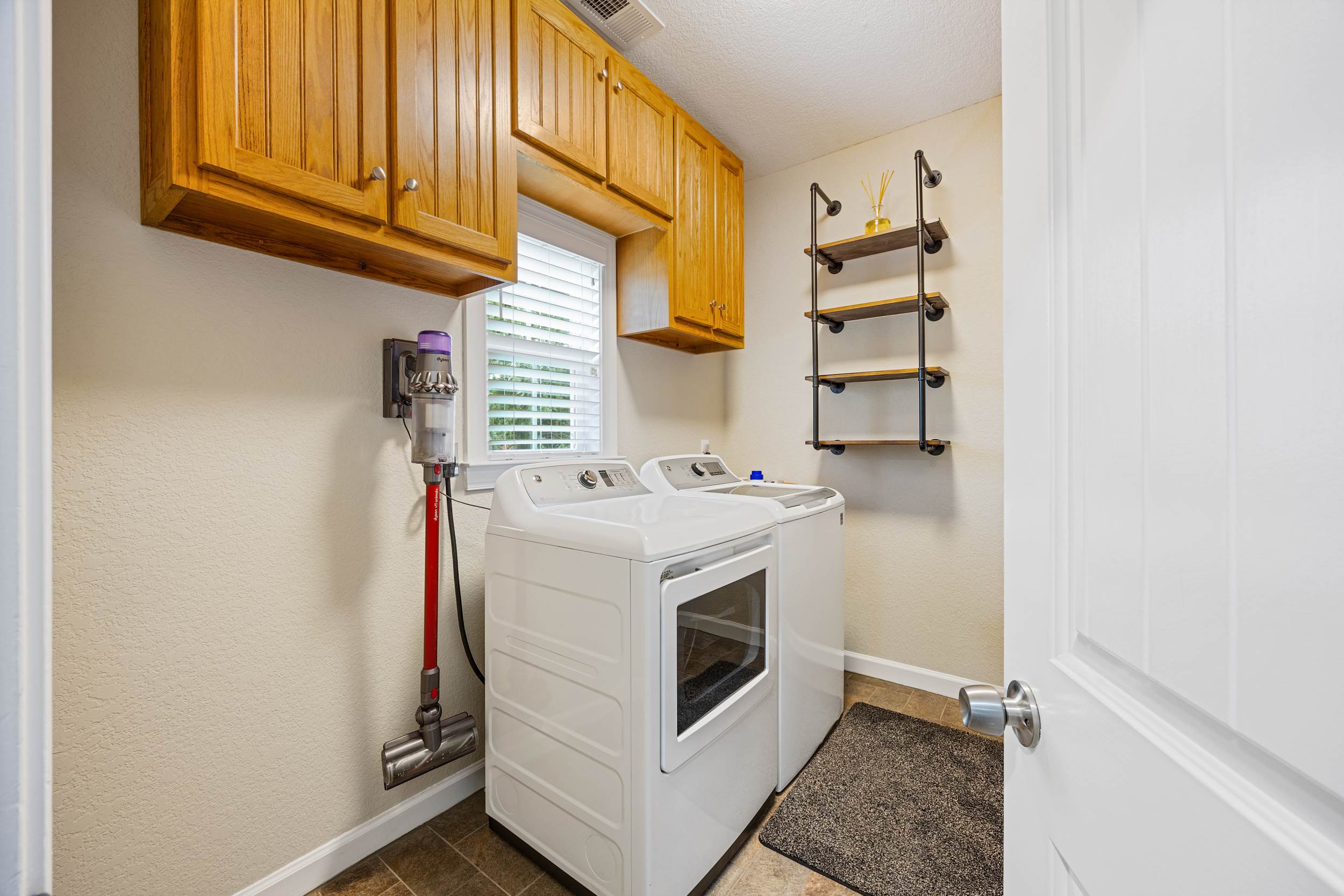 1313 Long Ridge Road, Chesapeake, VA 23322