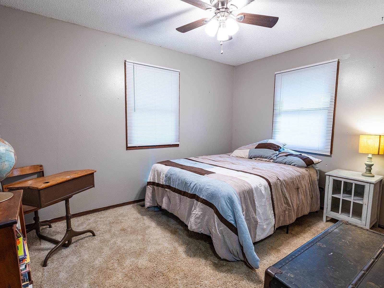 5 Autumn Rd, Arkansas City, KS 67005