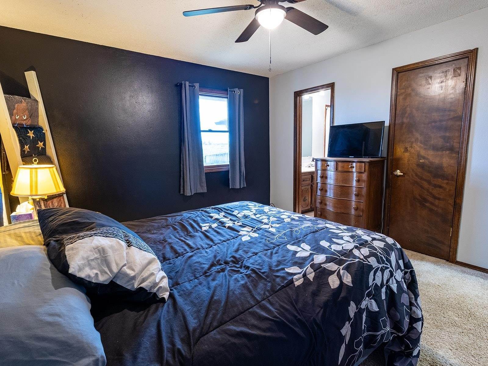 5 Autumn Rd, Arkansas City, KS 67005