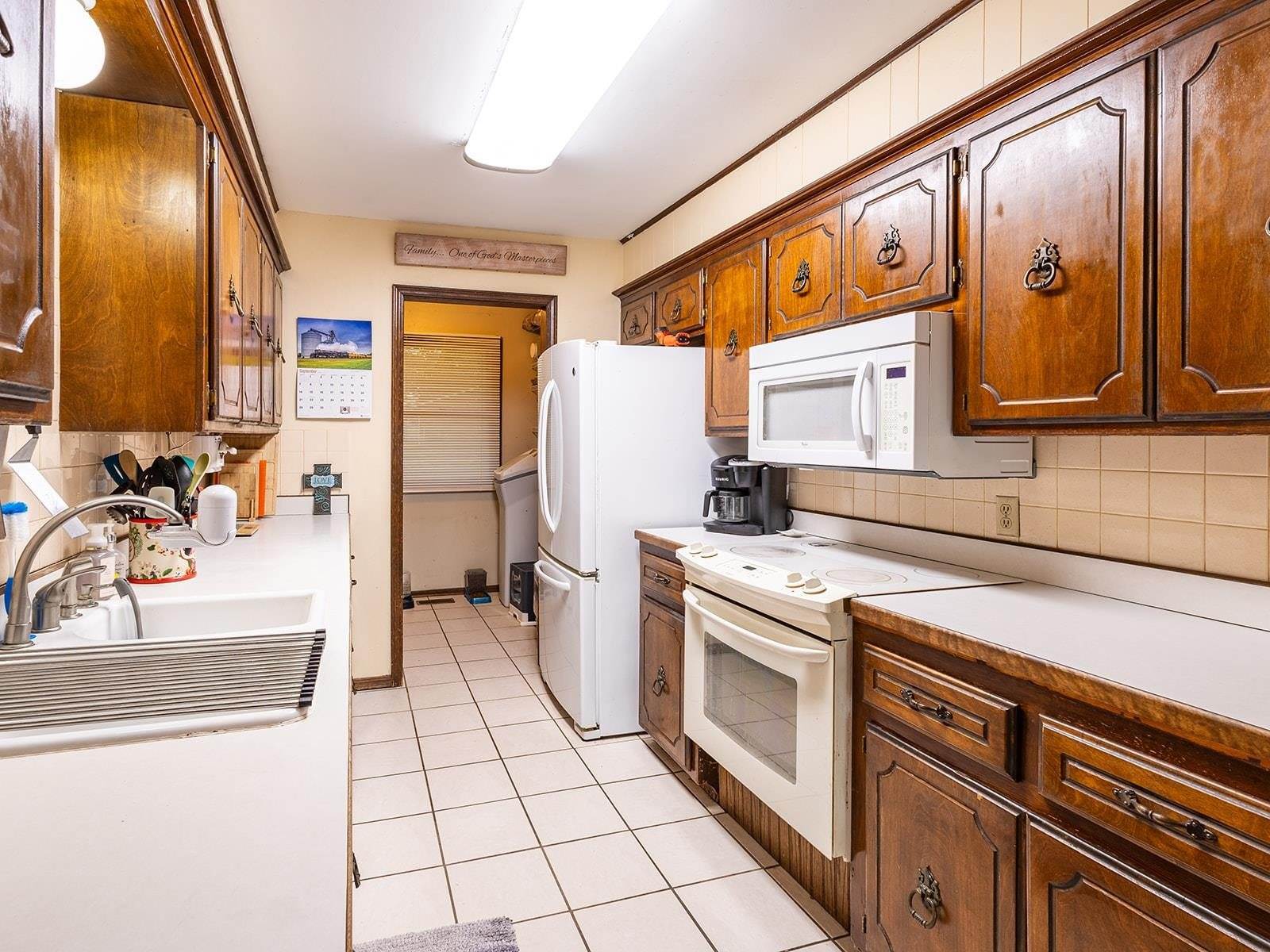 5 Autumn Rd, Arkansas City, KS 67005