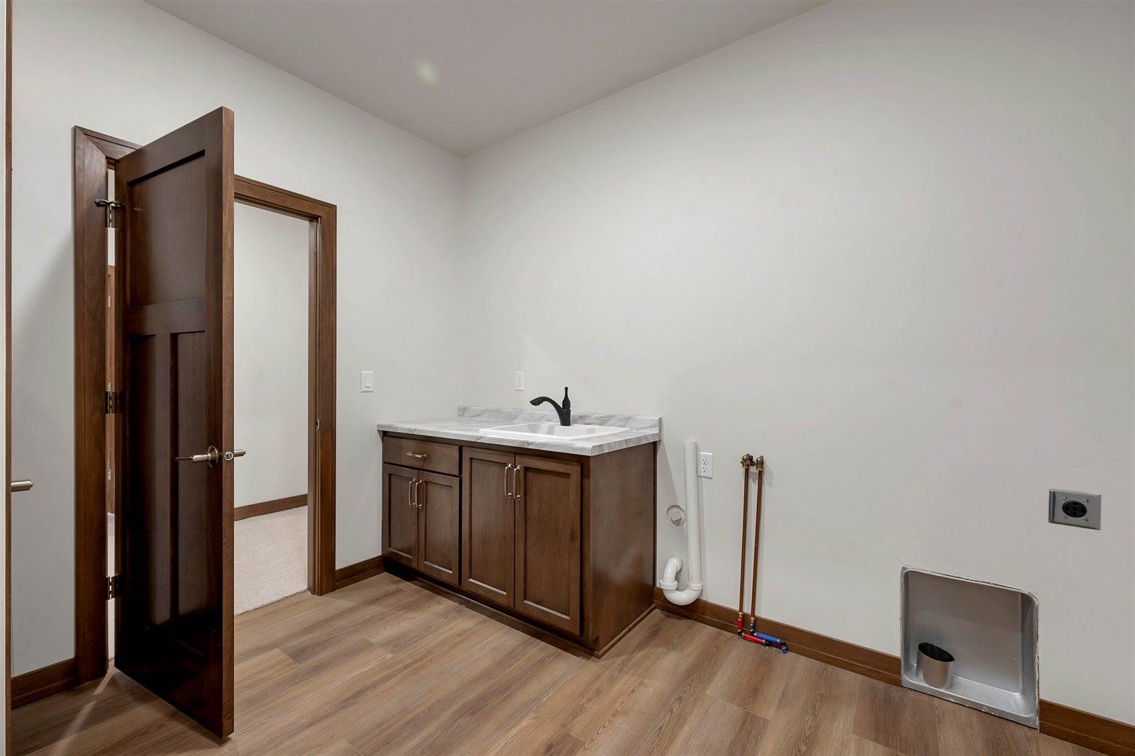 1617 North Honeysuckle Drive, De Pere, WI 54115