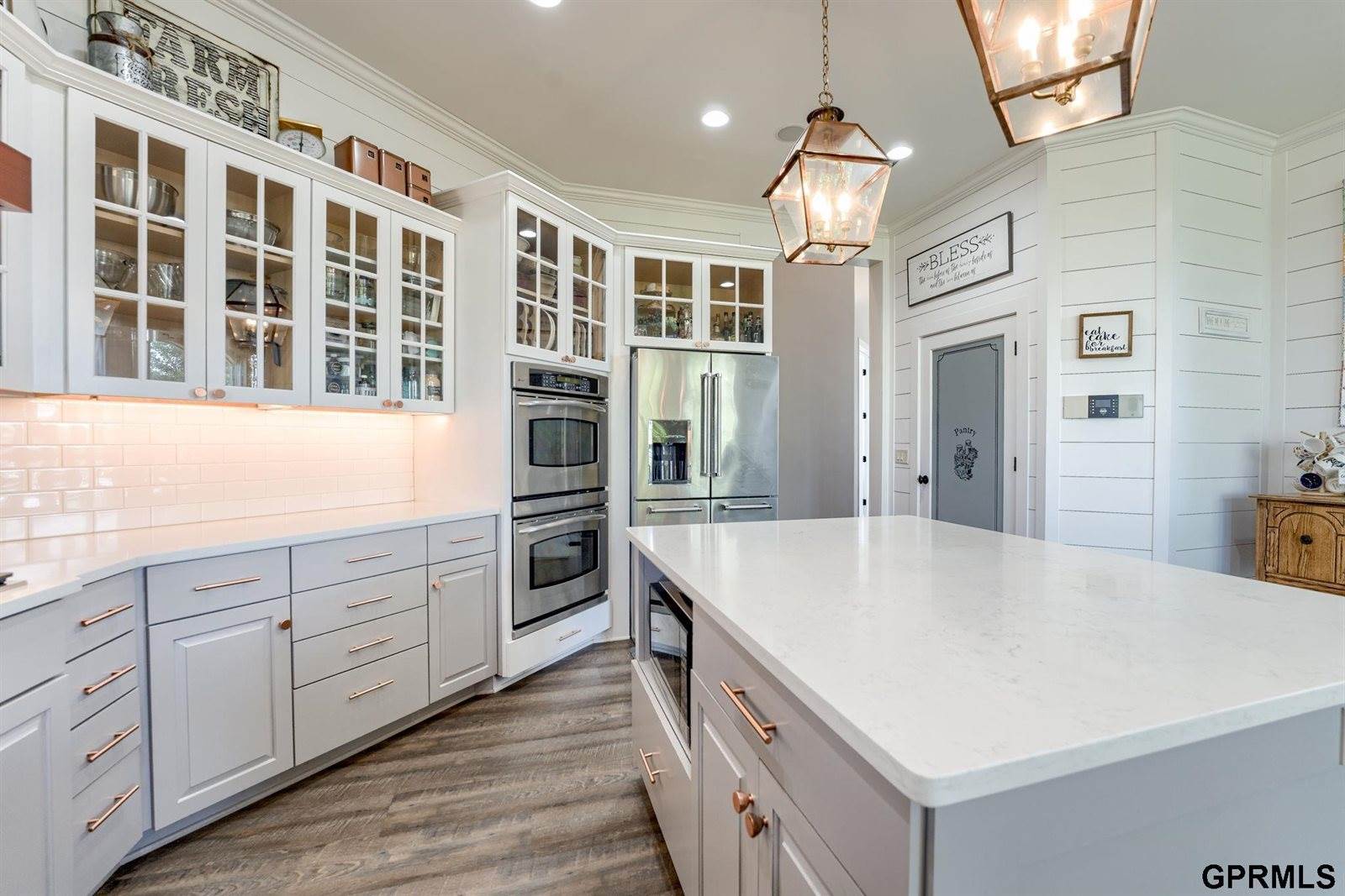 12261 Bobwhite Road, Gretna, NE 68028