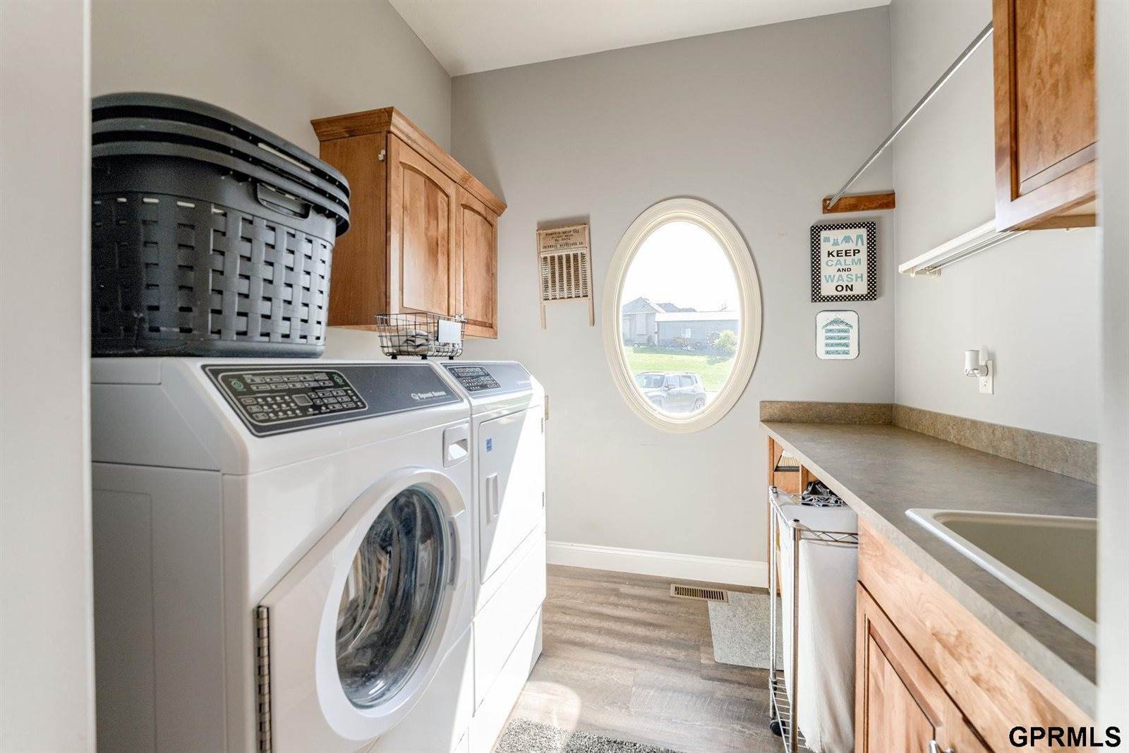 12261 Bobwhite Road, Gretna, NE 68028