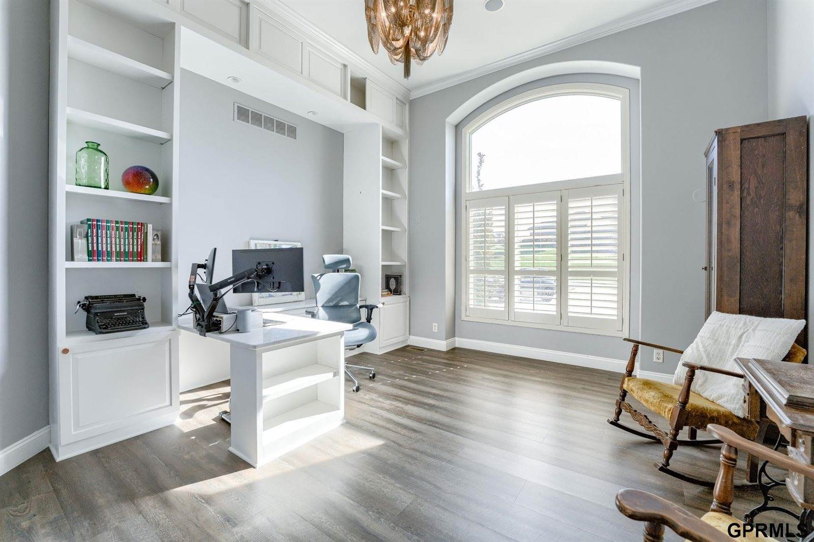 12261 Bobwhite Road, Gretna, NE 68028